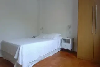 Poucos metros da praia de  Ipanema e Arpoador